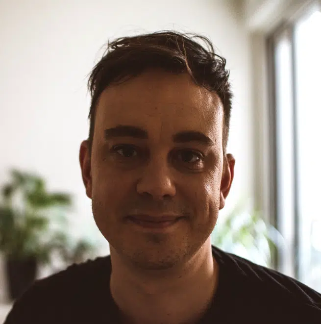 Photo portrait de Thomas Chatel dirigeant de ecofinder